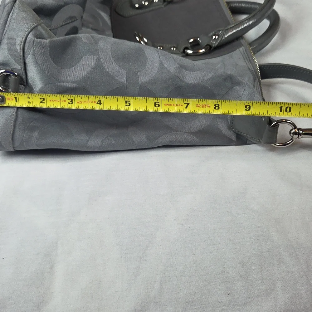 COACH SABRINA MADISON Charcoal Gray Lavender Lilac Satchel Purse Op-Art Fabric